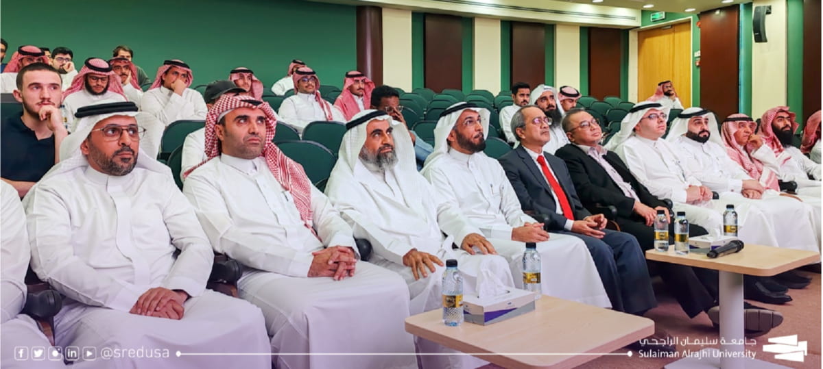 كلية الأعمال تختتم فعاليات مبادرة الشركات الطلابية