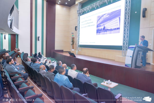 جامعة ماستريخت الهولندية تعقد لقاءات في كلية الطب بجامعة سليمان الراجحي