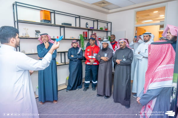 جامعة سليمان الراجحي تبحث مع هيئة الهلال الأحمر السعودي تعزيز التعاون المشترك