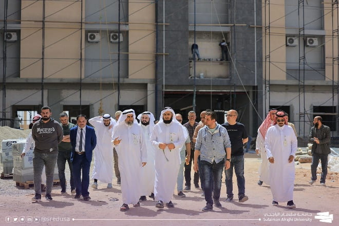 رئيس جامعة سليمان الراجحي يتفقد مشروع الإسكان الطلابي ويطّلع على مراحل التنفيذ النهائية